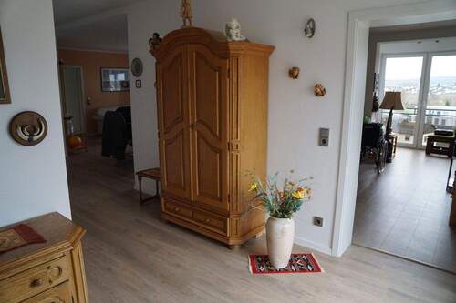 Eingang-Flur - 3 Zimmer Etagenwohnung zum Kaufen in Bad Camberg
