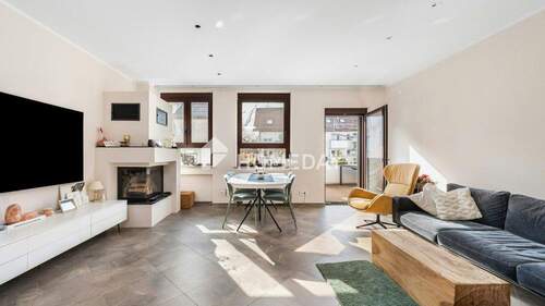 Wohnzimmer 2 1 - Exklusive Wohnung plus Einliegerwohnung - Dachterrasse möglich