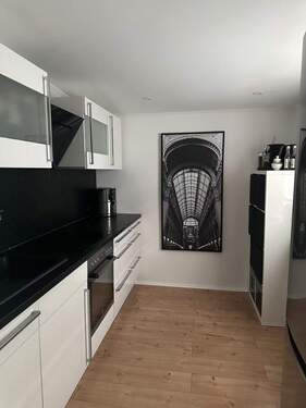 Einbauküche - 4 Zimmer Etagenwohnung zur Miete in Ludwigshafen am Rhein