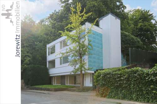 002 - Straßenansicht - 7 Zimmer Einfamilienhaus zum Kaufen in Bielefeld
