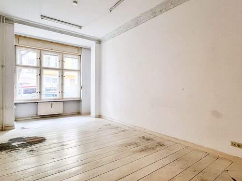 4 Zimmer Neukölln Zentrum - Altbau-Highlight mit Atelier-Flair. Neuköllns beste Lage.