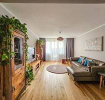 HOMESK - Bezugsfreie, kernsanierte 3-Zimmer-Wohnung mit Südwest-Balkon, 2 Bädern & Wohnküche - Berlin Schöneberg