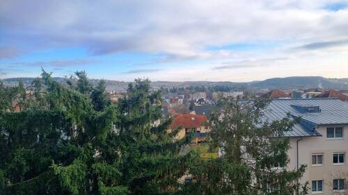1. Blick vom Balkon - 3 Zimmer Etagenwohnung zum Kaufen in Gera