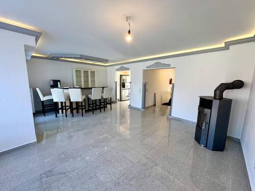 Wohnzimmer - Reihenmittelhaus mit 115,00 m&sup2; in Leverkusen zum Kaufen