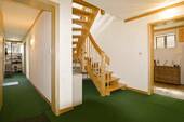 UG - Treppen zum Untergeschoss - 