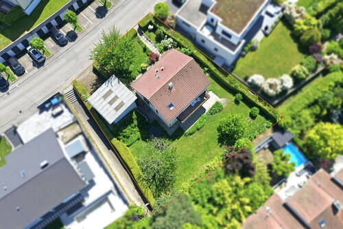Das Haus mit Garten - 8 Zimmer Einfamilienhaus zum Kaufen in Lörrach