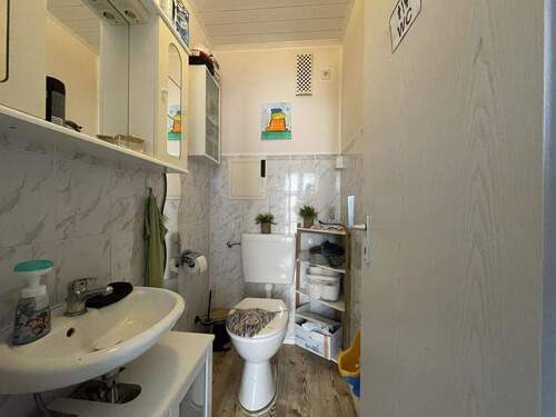 Gäste-WC EG - 4 Zimmer Reihenendhaus in Rheda-Wiedenbrück