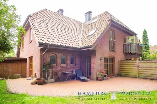 Rückseite/Gartenansicht - 9 Zimmer Mehrfamilienhaus, Wohnhaus zum Kaufen in Uetersen/Tornesch