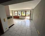 Blick v. Küche Richtung Terrasse - 