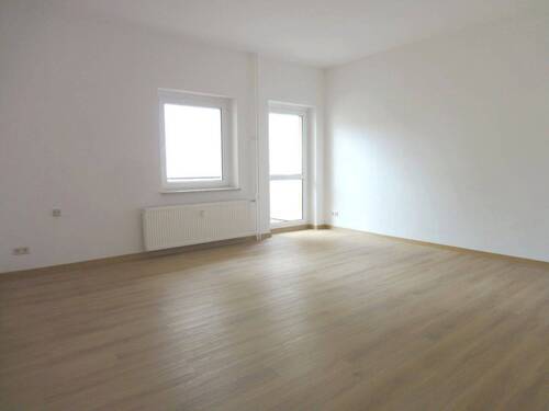 Wohnzimmer - 4 Zimmer Etagenwohnung zur Miete in Bautzen