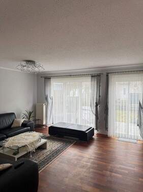 Bild 1 - Wohnen im Eigenheim - Elegantes Reihenhaus mit 5 Zimmern und ausbaufähigem Dachgeschoss in Nürnberg