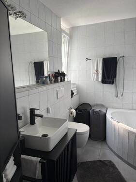 Modernes Badezimmer - Etagenwohnung mit 72,00 m² in Bamberg zur Miete