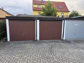 Zwei Garagen - 