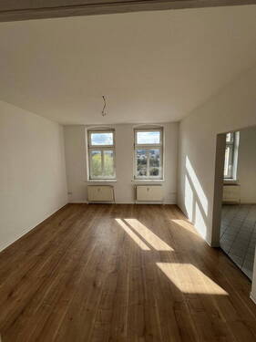 Wohnzimmer - Etagenwohnung mit 66,00 m&sup2; in Gera zur Miete