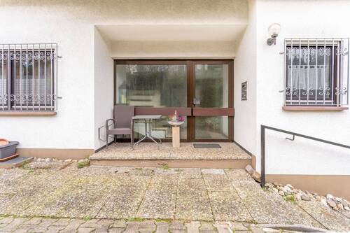 Der Hauseingang - Mehrfamilienhaus, Wohnhaus mit 256,00 m² in Zell am Harmersbach zum Kaufen