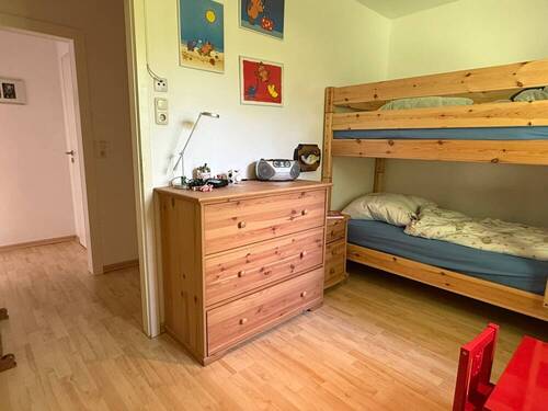 Zimmer 2 - 