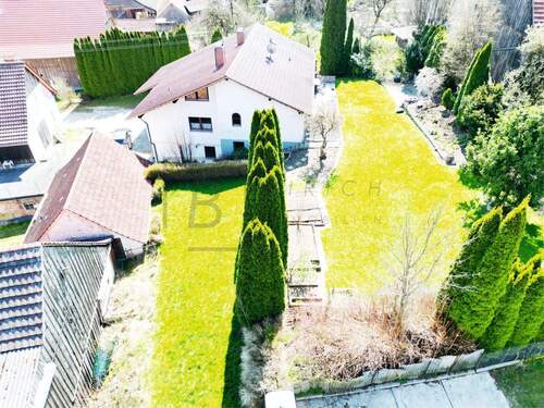 Drohnenansicht Garten - 