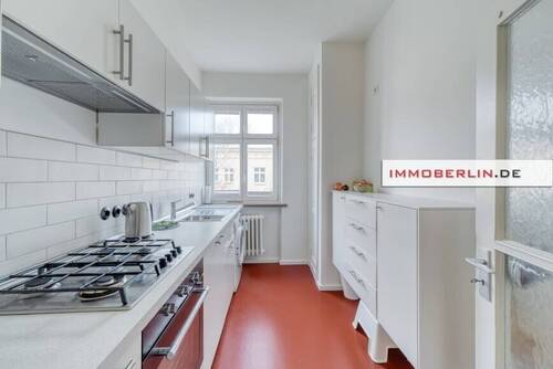 2 - 2 Zimmer Etagenwohnung in Berlin