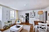 Wohnzimmer - 4 Zimmer Etagenwohnung zur Miete in Rothenburg