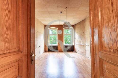 Bild 1 - 5 Zimmer Altbauklassiker mit Potenzial - zum individuellen Ausbau