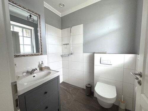 Gäste Bad im Erdgeschoss - 