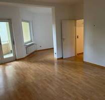 Traumhaftes Wohnen nahe Schlachtensee: Helle 2- bis 2,5-Zimmer-Wohnung mit 2 Balkonen & Stellplatz - Berlin Zehlendorf