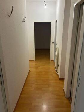 Flur - Etagenwohnung mit 68,00 m&sup2; in Berlin zum Kaufen