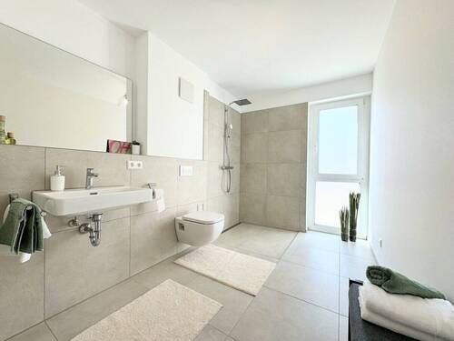Badezimmer - 3 Zimmer Terrassenwohnung in Oberndorf am Neckar / Lindenhof