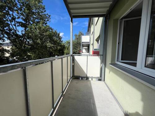 Balkonblick - Nachmieter gesucht für chicke 3-Raum-Wohnung mit Balkon