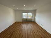 Bild 1 - Kernsaniert & mit Seeblick - moderne 3-Zimmer-Wohnung in Salzgitter-Lebenstedt