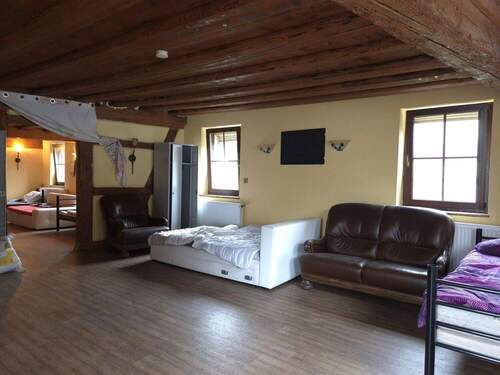 Wohn-/Schlafzimmer - 