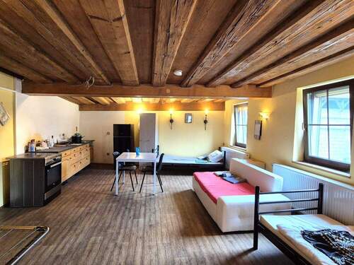 Wohn-/Schlafzimmer - 