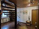 Treppenhaus Hauptwohnung - 
