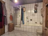 Badezimmer Hauptwohnung - 