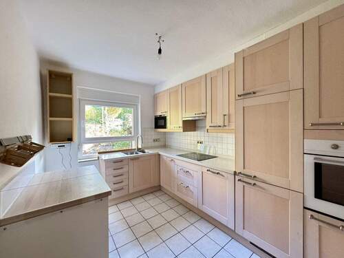 Küche mit EBK - 3 Zimmer Einfamilienhaus zur Miete in Kaiserslautern