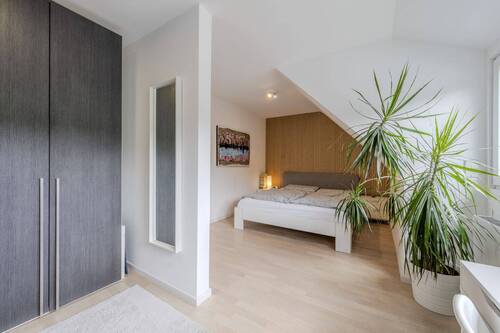 Schlafzimmer mit Ankleide - 