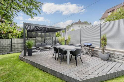 Terrasse mit Pergola - 