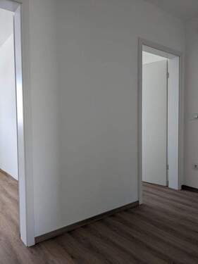 Flur zu Küche und Schlafzimmer - 
