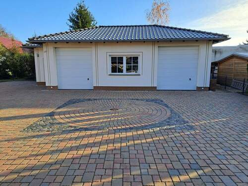 Doppelgarage - 4 Zimmer Bungalow zum Kaufen in Schkeuditz / Radefeld