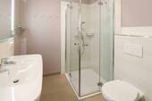 Badezimmer - Etagenwohnung mit 55,30 m&sup2; in Sellin zum Kaufen