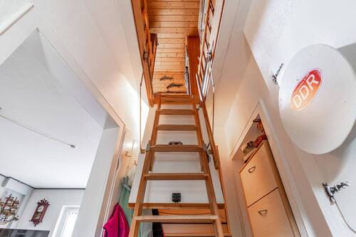 Treppe zum Dachboden - 