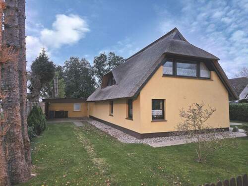 Außenansicht - Mehrfamilienhaus, Wohnhaus mit 122,00 m² in Dierhagen zum Kaufen