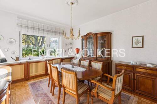 Esszimmer - 7 Zimmer Reihenendhaus in Berlin