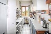 Küche 1.OG - Gewerbeobjekt (Büro, Produktion, Verkauf) in Tübingen zum Kaufen