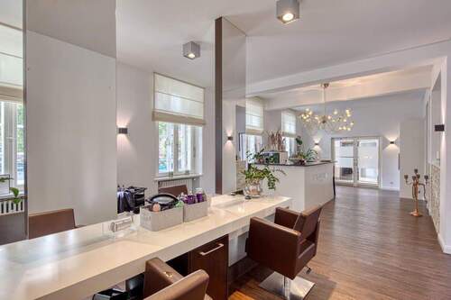 Haarstudio - Mehrfamilienhaus, Wohnhaus in Erftstadt zum Kaufen