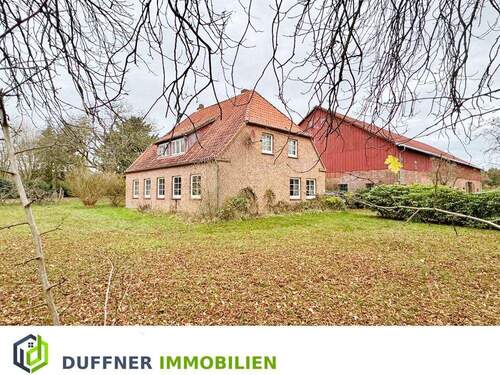 Aussenansicht - Resthof auf 7333 qm mit sehr großer Scheune und Entwicklungspotenzial in Thaden