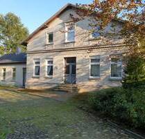 Gewerbeimmobilie mit vielen Möglichkeiten am Ortseingang von Zetel