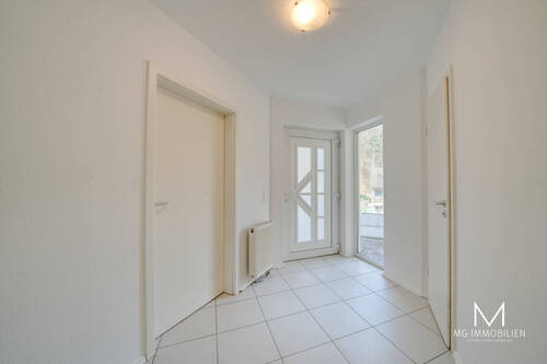 Eingangsbereich - Mehrfamilienhaus, Wohnhaus mit 434,00 m&sup2; in Mittelbrunn zum Kaufen