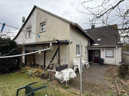 Rückansicht Hausnummer 77 - 1 Zimmer Doppelhaushälfte zum Kaufen in Iserlohn