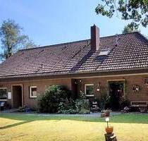 Mit Platz für mehr! 2-Familienhaus auf großem Grundstück in Zetel